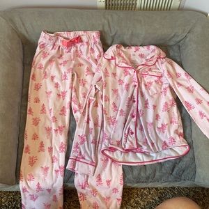 Girl’s size 7 pink pajamas